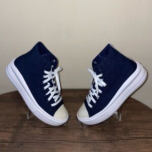 Converse Chuck Taylor All Star  Lift Platform women’s 8.5 Navy and White